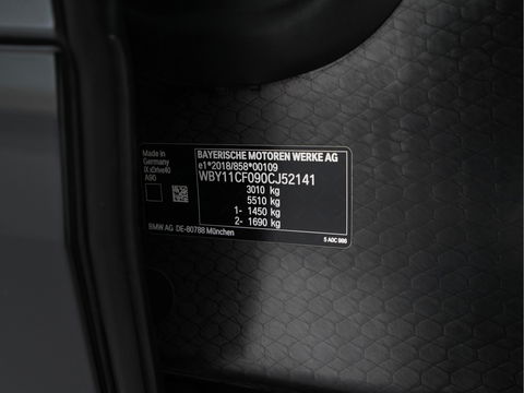 BMW iX xDrive40 High Executive 77 kWh ( 3-Fase ) {SOH-100%} (INCL-BTW) Aut. *PANO | HEAD-UP | HARMAN/KARDON-SURROUND | SOFT-CLOSE | DAB+ | DIGI-COCKPIT | HEATED-COMFORTSEATS | FULL-LED | CARPLAY | TOWBAR | AMBIENT-LIGHT | TOPVIEW | MEMORY-PACK |