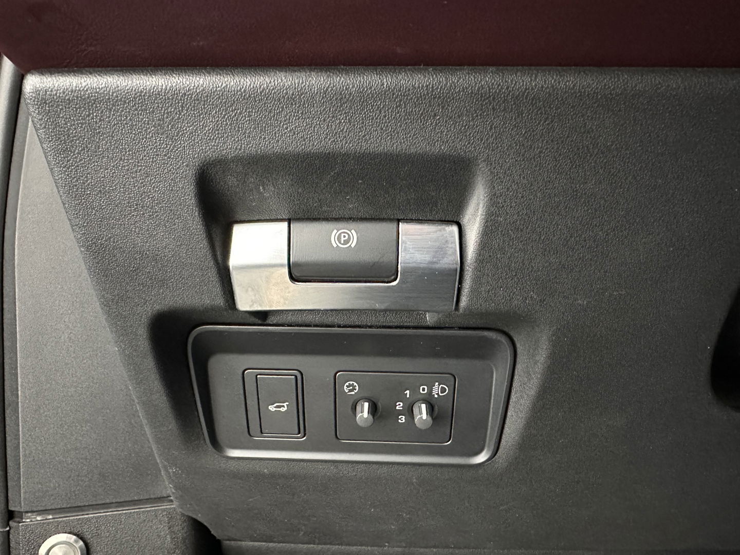 Land Rover Range Rover Evoque 2.0 D150 R-Dynamic *PANO | LUXURY-LEATHER | FULL-LED | NAVI-FULLMAP | CAMERA | KEYLESS | ECC | TOPVIEW | CARPLAY | HEATED-COMFORTSEATS | PDC | CRUISE | PRIVACY-GLASS | 20''ALU*