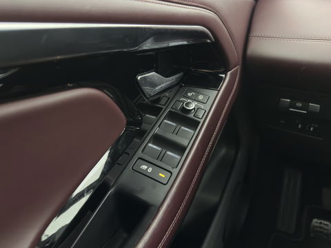 Land Rover Range Rover Evoque 2.0 D150 R-Dynamic *PANO | LUXURY-LEATHER | FULL-LED | NAVI-FULLMAP | CAMERA | KEYLESS | ECC | TOPVIEW | CARPLAY | HEATED-COMFORTSEATS | PDC | CRUISE | PRIVACY-GLASS | 20''ALU*