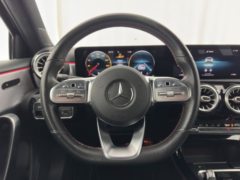 Mercedes-Benz A-Klasse 160 AMG-Sportpack Business-Solution (INCL-BTW) *WIDESCREEN-DIGI-COCKPIT | FULL-LED | LEATHER-MICROFIBRE | CAMERA | DYNAMIC-SELECT | CRUISE | HEATED-SPORTSEATS | PRIVACY-GLASS | DAB | AMBIENT-LIGHT | 18"ALU*