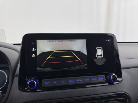 Hyundai KONA 1.6 GDI HEV Fashion (INCL-BTW) Aut. *NAVI-FULLMAP | DIGI-COCKPIT | FULL-LED | KEYLESS | CAMERA | HEAD-UP | SHIFT-PADDLES | DAB | COMFORT-SEATS | PRIVACY-GLASS | TOWBAR | 16 "ALU*