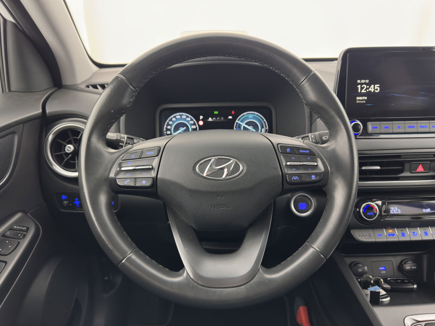 Hyundai KONA 1.6 GDI HEV Fashion (INCL-BTW) Aut. *NAVI-FULLMAP | DIGI-COCKPIT | FULL-LED | KEYLESS | CAMERA | HEAD-UP | SHIFT-PADDLES | DAB | COMFORT-SEATS | PRIVACY-GLASS | TOWBAR | 16 "ALU*