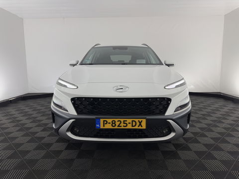 Hyundai KONA 1.6 GDI HEV Fashion (INCL-BTW) Aut. *NAVI-FULLMAP | DIGI-COCKPIT | FULL-LED | KEYLESS | CAMERA | HEAD-UP | SHIFT-PADDLES | DAB | COMFORT-SEATS | PRIVACY-GLASS | TOWBAR | 16 "ALU*
