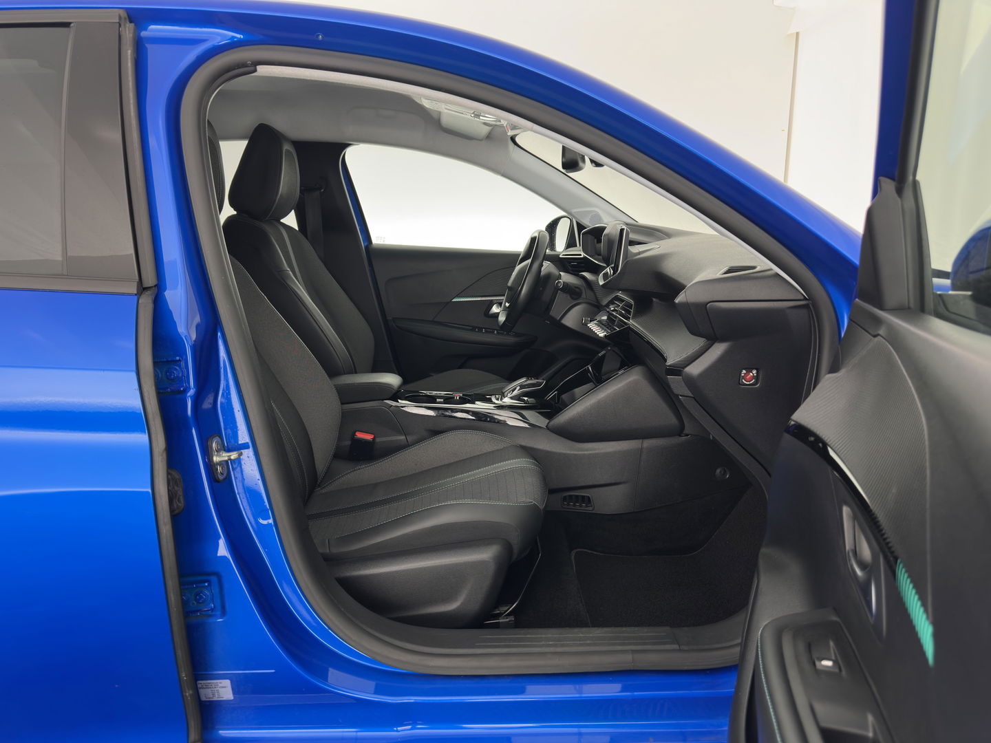 Peugeot e-208 EV Allure 50 kWh {SOH-91%} Aut *FULL-LED | DIGI-COCKPIT | BLINDSPOT | CAMERA | NAVI-FULLMAP | LANE-ASSIST | KEYLESS | DAB | CCS-FASTLOADER | TOP-VIEW | AMBIENT-LIGHT | PRIVACY-GLASS | 17"ALU*