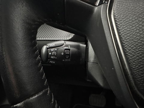 Peugeot e-208 EV Allure 50 kWh {SOH-91%} Aut *FULL-LED | DIGI-COCKPIT | BLINDSPOT | CAMERA | NAVI-FULLMAP | LANE-ASSIST | KEYLESS | DAB | CCS-FASTLOADER | TOP-VIEW | AMBIENT-LIGHT | PRIVACY-GLASS | 17"ALU*