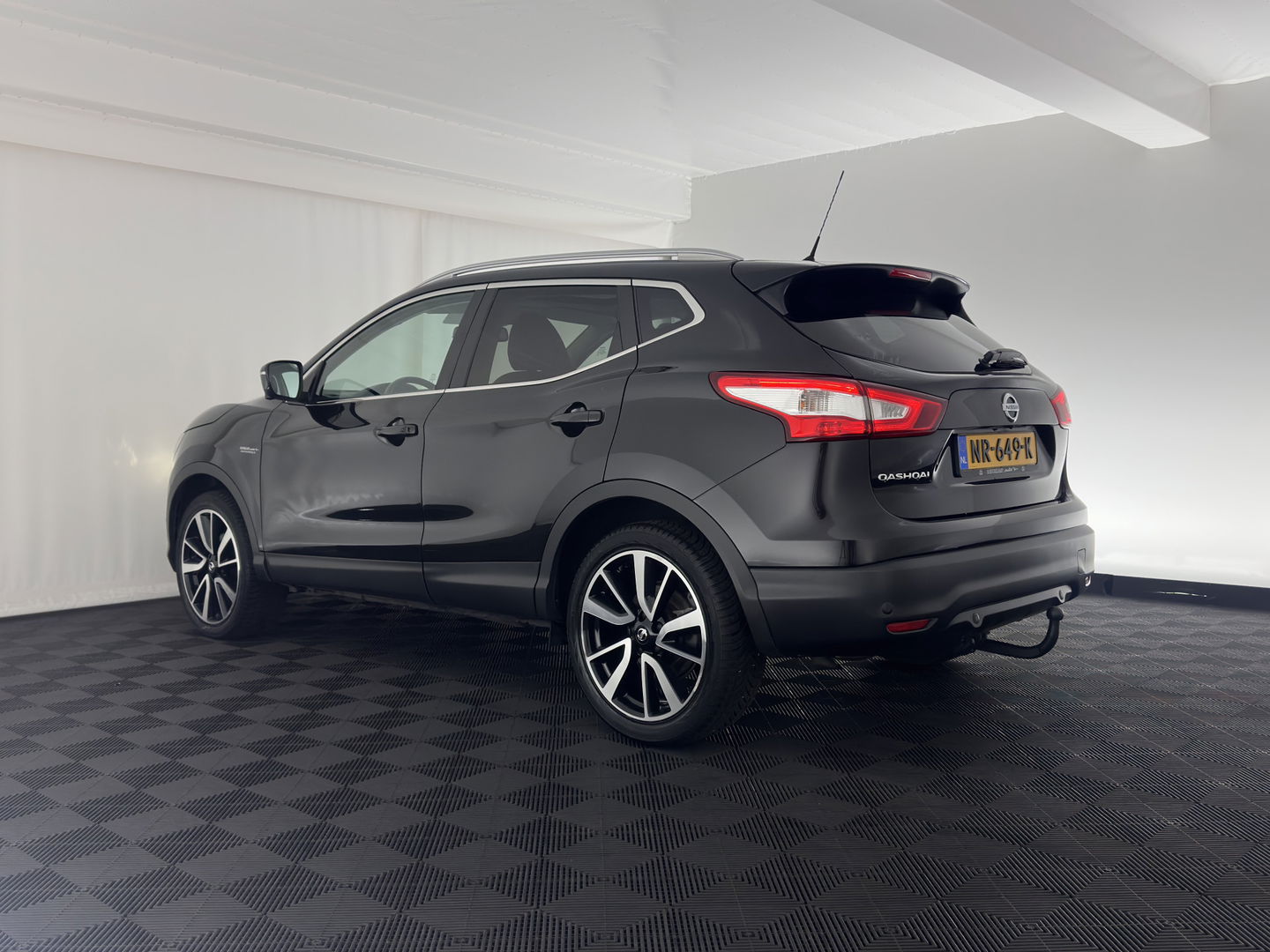 Nissan QASHQAI 1.2 Tekna + *PANO | LUXURY-LEATHER | NAVI-FULLMAP | FULL-LED | PRIVACY-GLASS | AMBIENT-LIGHT | HEATED-COMFORTSEATS | TOPVIEW | LANE-ASSIST | CRUISE | KEYLESS | DAB | ECC | 19"ALU*