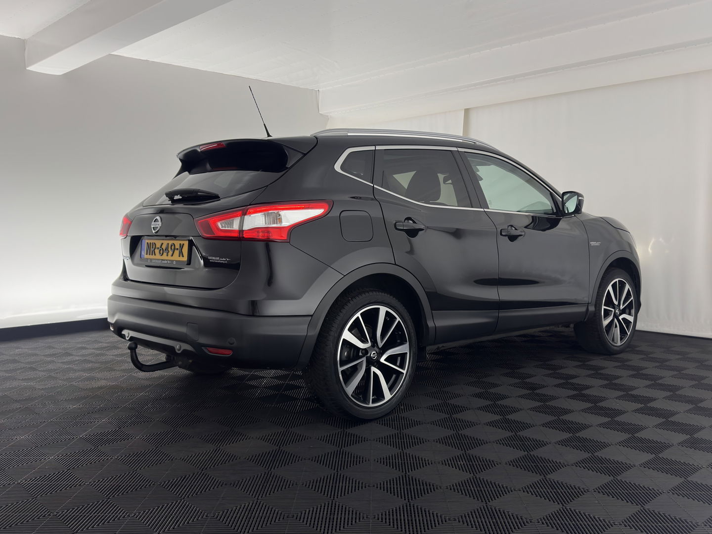 Nissan QASHQAI 1.2 Tekna + *PANO | LUXURY-LEATHER | NAVI-FULLMAP | FULL-LED | PRIVACY-GLASS | AMBIENT-LIGHT | HEATED-COMFORTSEATS | TOPVIEW | LANE-ASSIST | CRUISE | KEYLESS | DAB | ECC | 19"ALU*