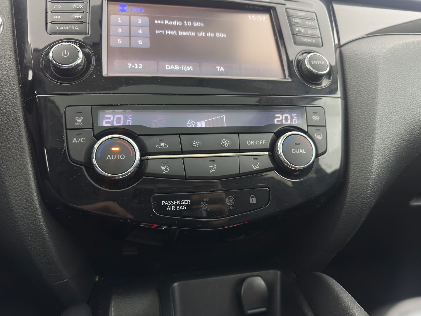 Nissan QASHQAI 1.2 Tekna + *PANO | LUXURY-LEATHER | NAVI-FULLMAP | FULL-LED | PRIVACY-GLASS | AMBIENT-LIGHT | HEATED-COMFORTSEATS | TOPVIEW | LANE-ASSIST | CRUISE | KEYLESS | DAB | ECC | 19"ALU*