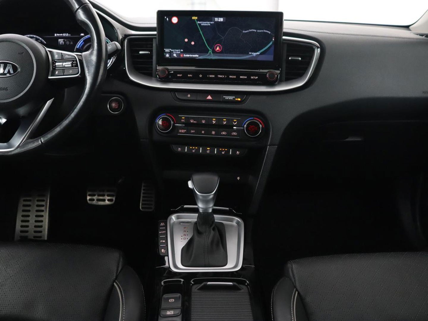 Kia Xceed 1.6 GDi PHEV ExecutiveLine | Stoelventilatie | Leder | Adaptive cruise | Camera | Memory | Achterbankverwarming | Full LED | Keyless | Stuurverwarming | Navigatie | Plug In