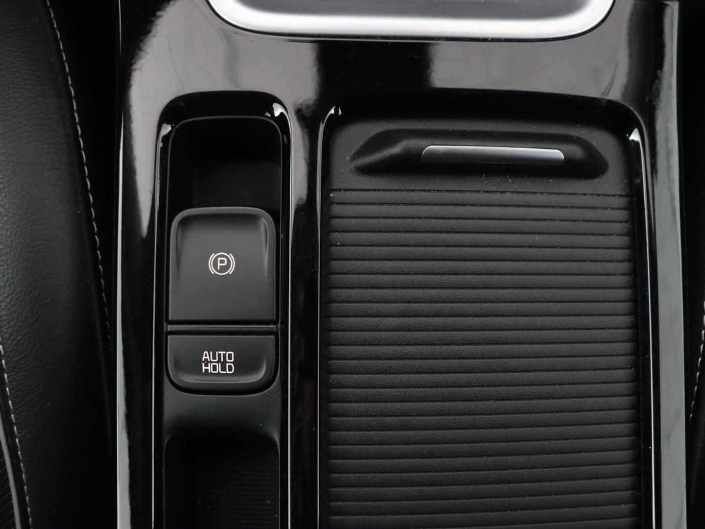 Kia Xceed 1.6 GDi PHEV ExecutiveLine | Stoelventilatie | Leder | Adaptive cruise | Camera | Memory | Achterbankverwarming | Full LED | Keyless | Stuurverwarming | Navigatie | Plug In