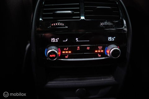 BMW 5 Serie Touring 540d xDrive High Executive | B&W audio | Adaptive | HUD | 360 camera | Carbon Black | Panoramadak | Stoelkoeling | LED |