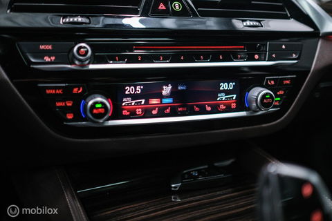 BMW 5 Serie Touring 540d xDrive High Executive | B&W audio | Adaptive | HUD | 360 camera | Carbon Black | Panoramadak | Stoelkoeling | LED |