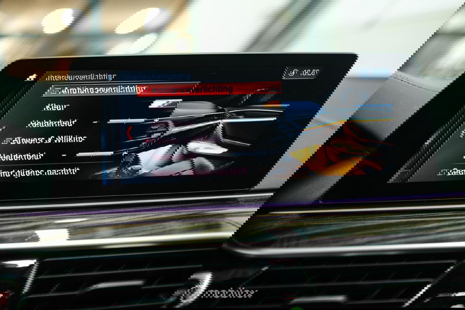 BMW 5 Serie Touring 540d xDrive High Executive | B&W audio | Adaptive | HUD | 360 camera | Carbon Black | Panoramadak | Stoelkoeling | LED |