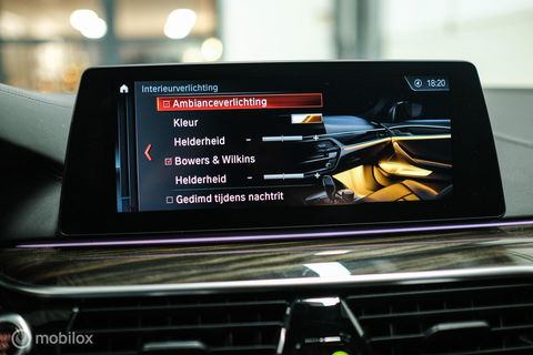 BMW 5 Serie Touring 540d xDrive High Executive | B&W audio | Adaptive | HUD | 360 camera | Carbon Black | Panoramadak | Stoelkoeling | LED |