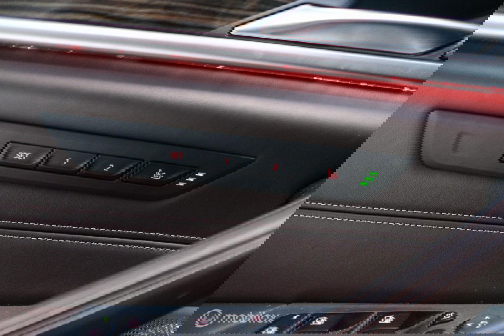 BMW 5 Serie Touring 540d xDrive High Executive | B&W audio | Adaptive | HUD | 360 camera | Carbon Black | Panoramadak | Stoelkoeling | LED |