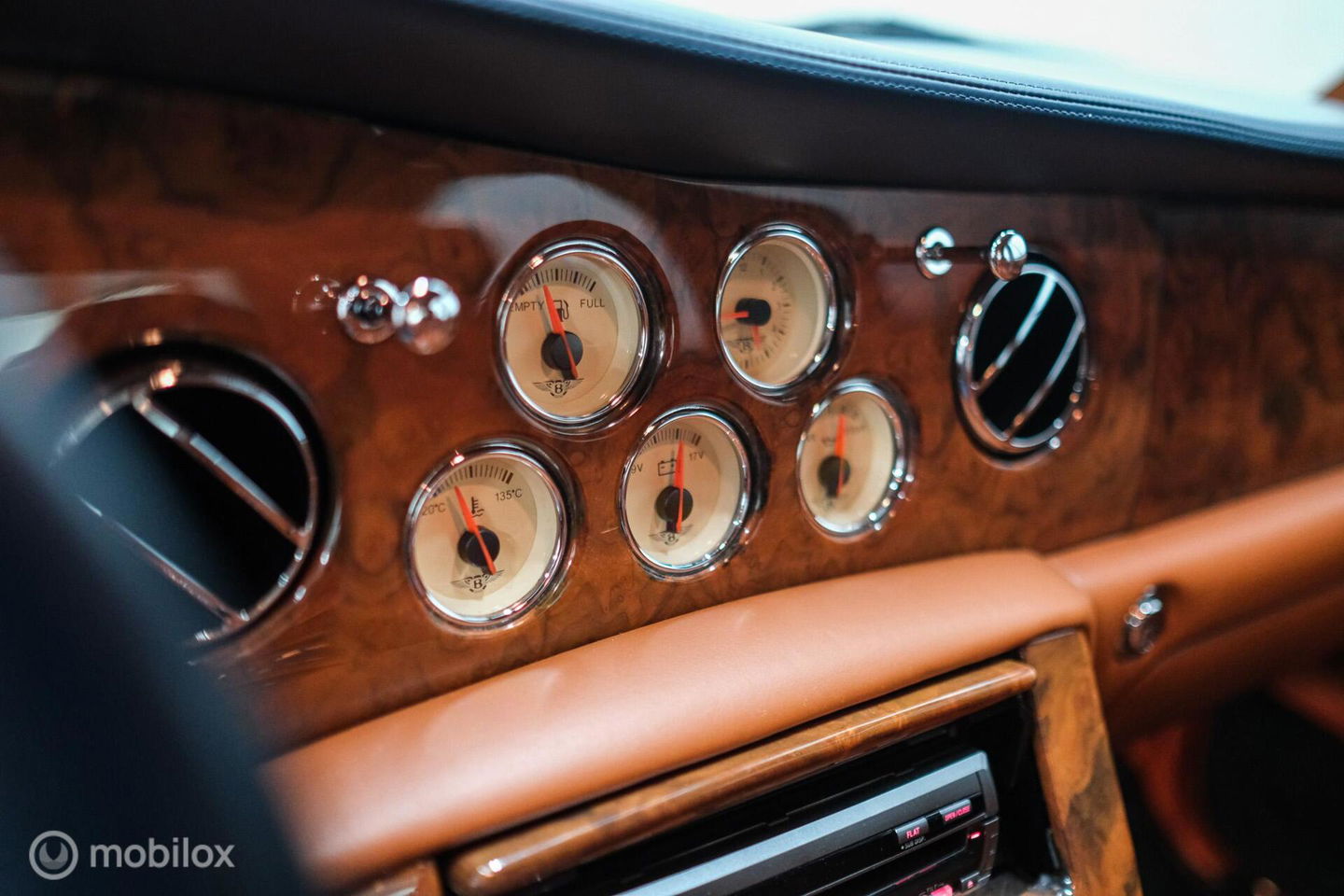 Bentley Arnage 4.5 V8 Green Label | First owner | Green over tan | Original dutch delivered | Mulsanne Green | Green Carpets | Service History