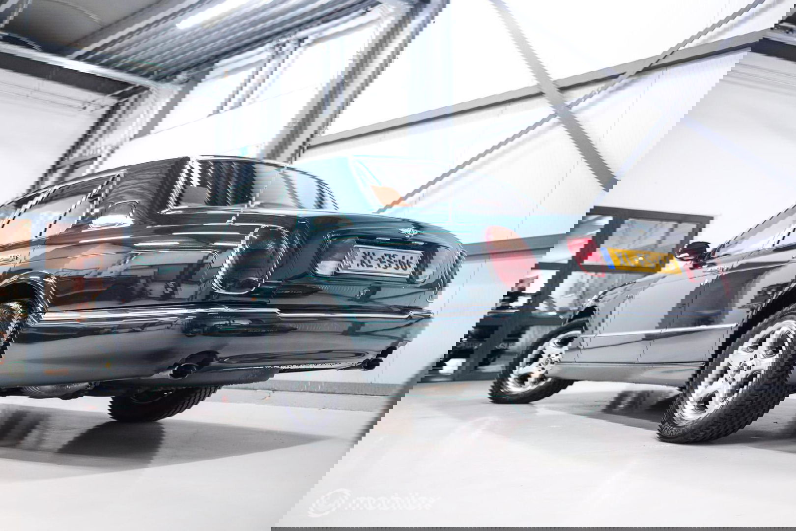 Bentley Arnage 4.5 V8 Green Label | First owner | Green over tan | Original dutch delivered | Mulsanne Green | Green Carpets | Service History