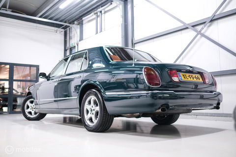 Bentley Arnage 4.5 V8 Green Label | First owner | Green over tan | Original dutch delivered | Mulsanne Green | Green Carpets | Service History