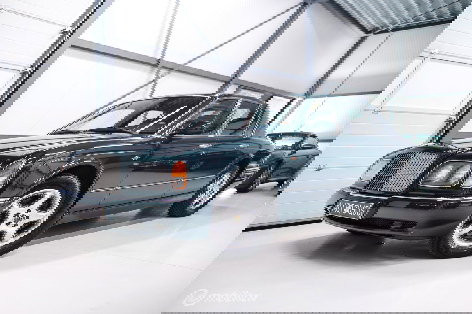 Bentley Arnage 4.5 V8 Green Label | First owner | Green over tan | Original dutch delivered | Mulsanne Green | Green Carpets | Service History