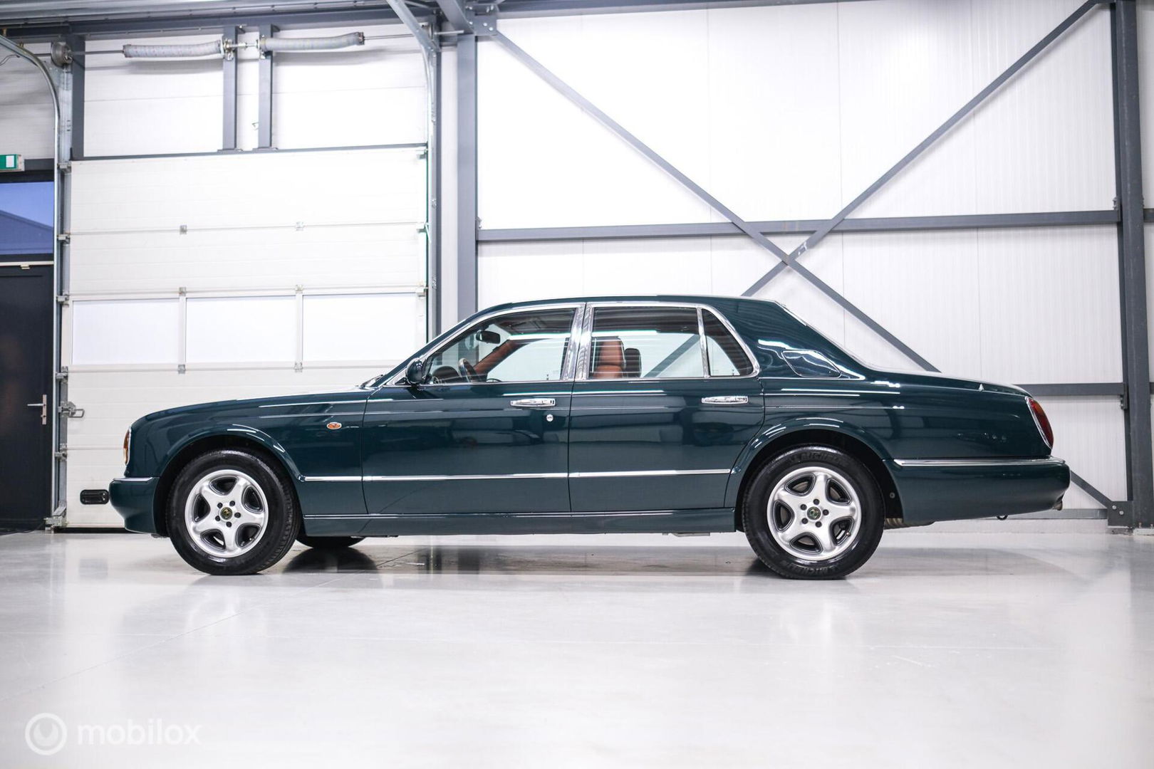 Bentley Arnage 4.5 V8 Green Label | First owner | Green over tan | Original dutch delivered | Mulsanne Green | Green Carpets | Service History