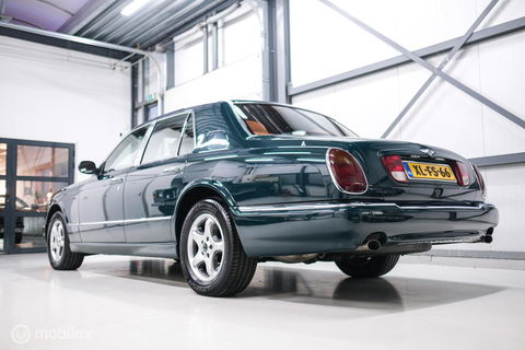Bentley Arnage 4.5 V8 Green Label | First owner | Green over tan | Original dutch delivered | Mulsanne Green | Green Carpets | Service History