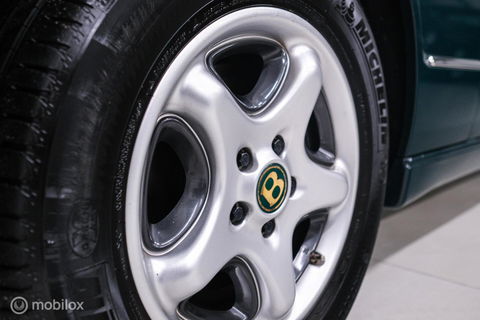 Bentley Arnage 4.5 V8 Green Label | First owner | Green over tan | Original dutch delivered | Mulsanne Green | Green Carpets | Service History