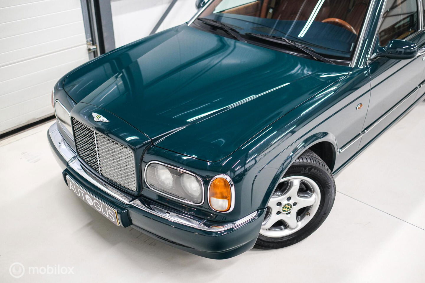 Bentley Arnage 4.5 V8 Green Label | First owner | Green over tan | Original dutch delivered | Mulsanne Green | Green Carpets | Service History