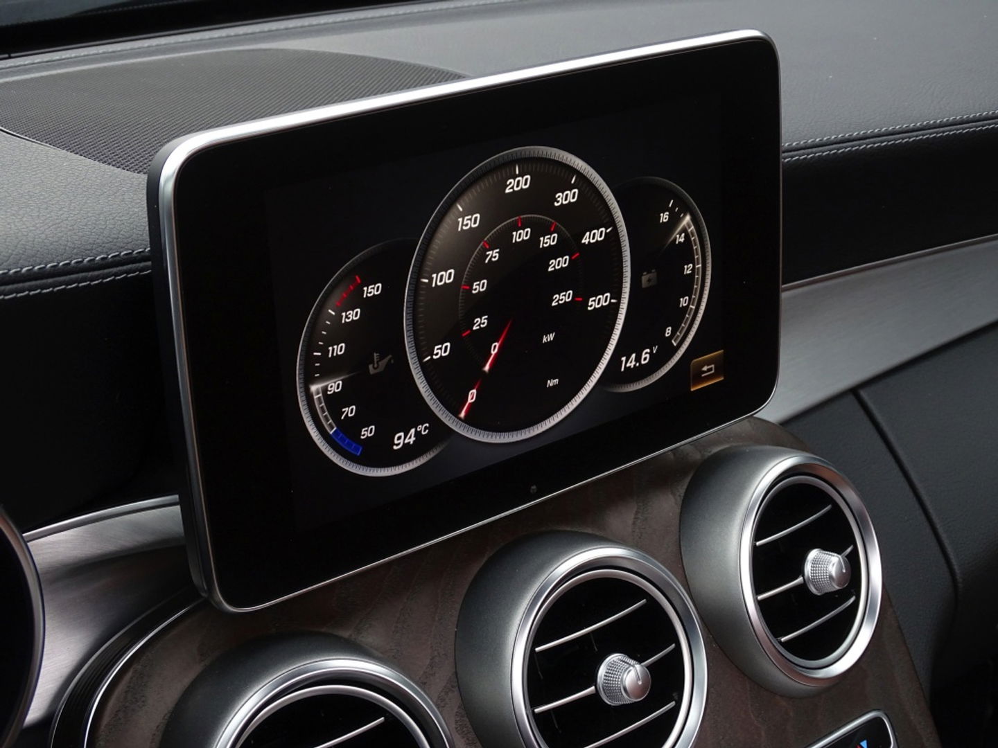 Mercedes-Benz C-Klasse Cabrio 400 334PK 4-Matic AMG / Premium Plus