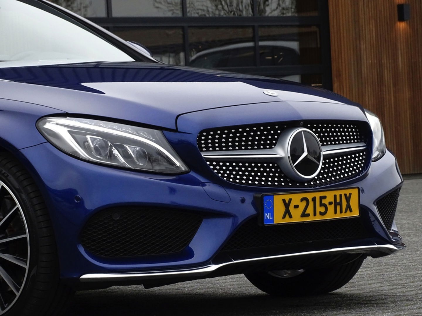 Mercedes-Benz C-Klasse Cabrio 400 334PK 4-Matic AMG / Premium Plus