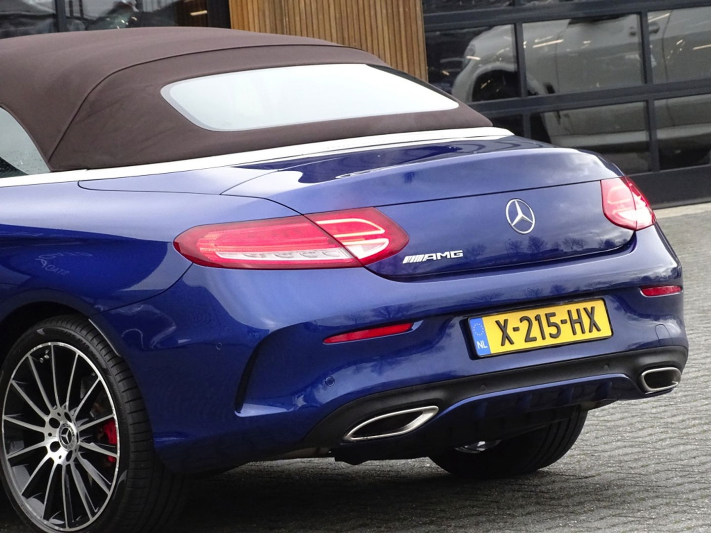 Mercedes-Benz C-Klasse Cabrio 400 334PK 4-Matic AMG / Premium Plus