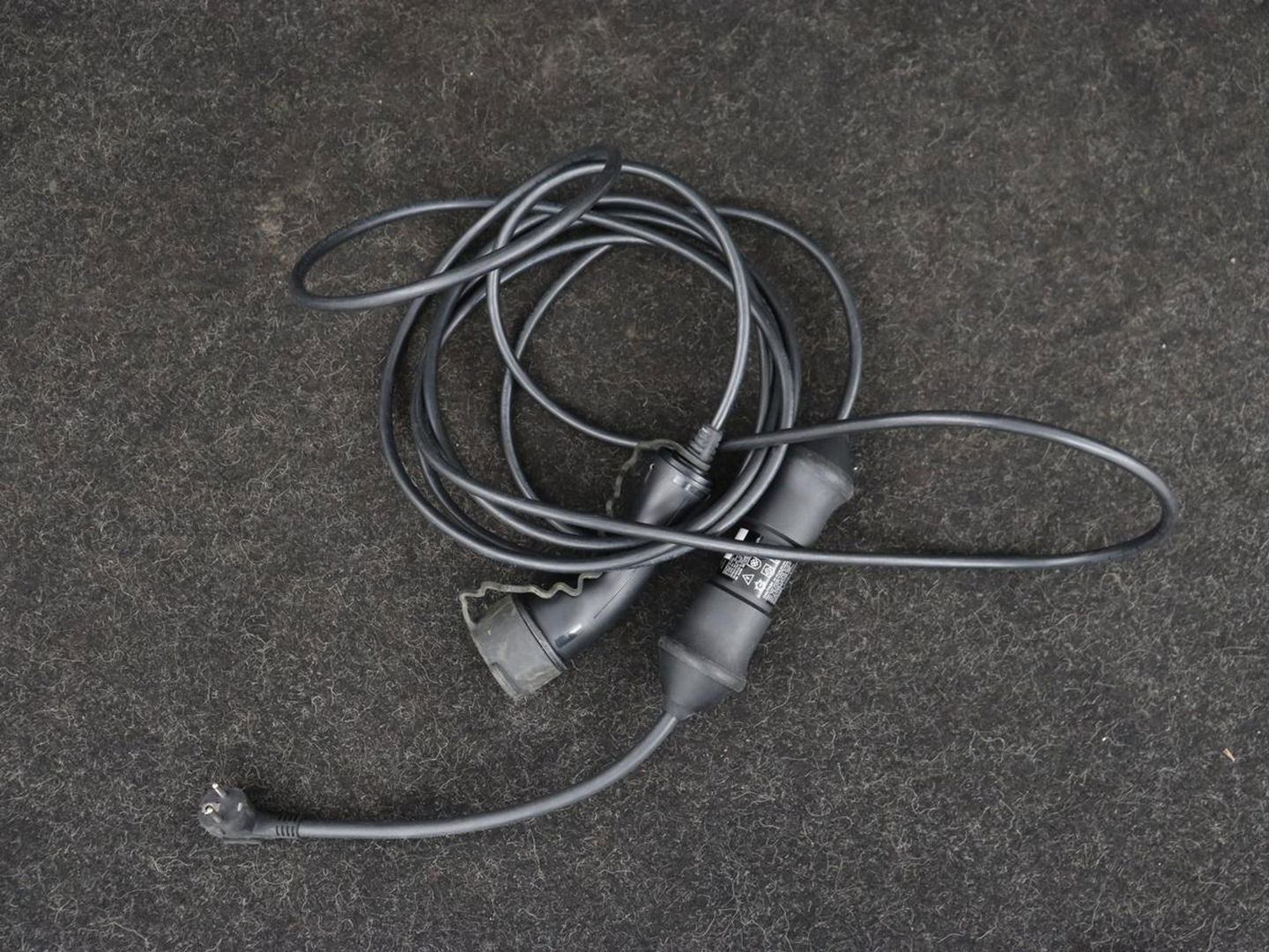 Volvo XC60 2.0 Recharge T6 AWD Business Pro | Panoramadak | Leder | Camera | Carplay | Navigatie | Full LED | Cruise control | Parkeerverwarming | PHEV | Plug In