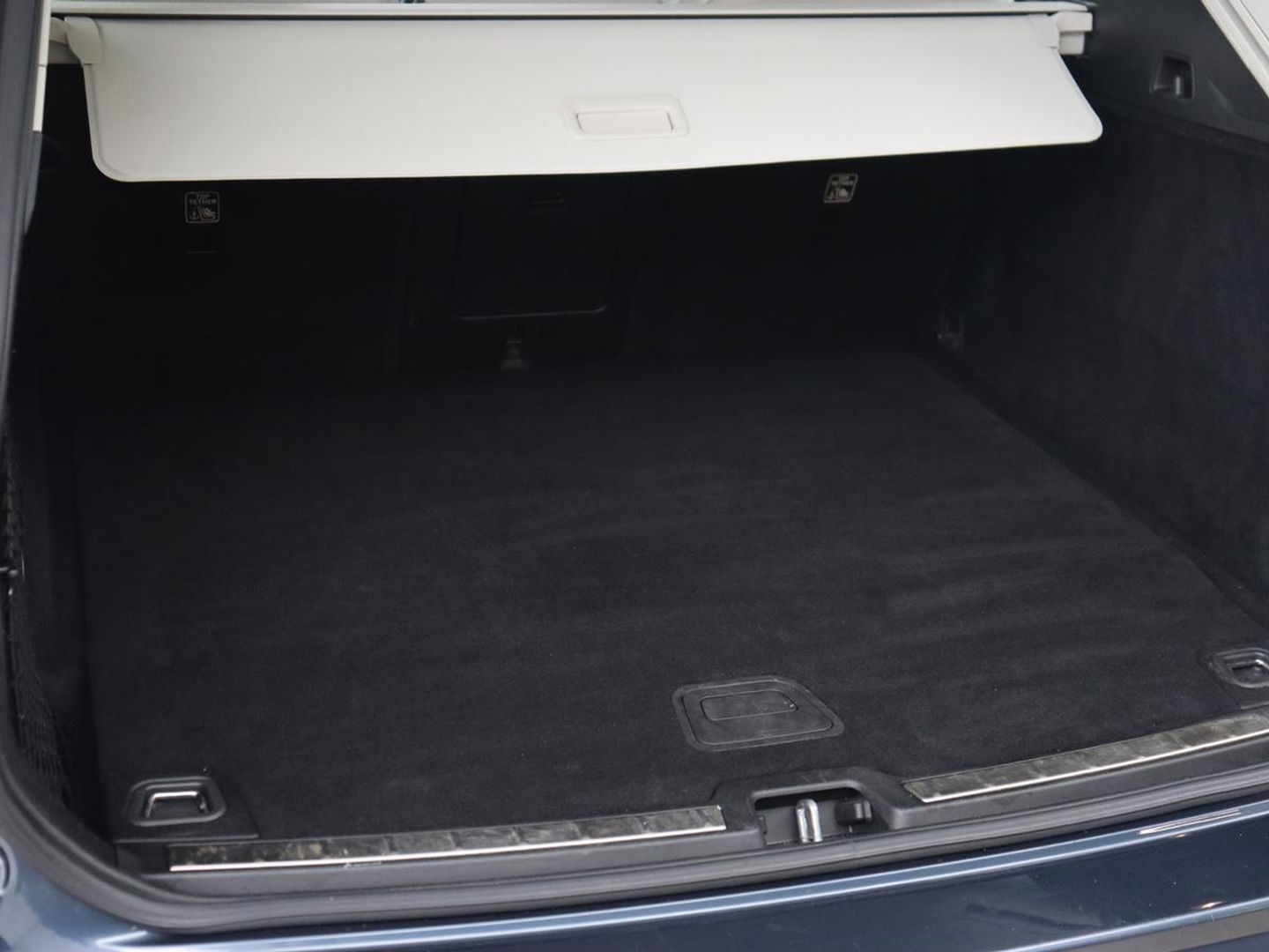 Volvo XC60 2.0 Recharge T6 AWD Business Pro | Panoramadak | Leder | Camera | Carplay | Navigatie | Full LED | Cruise control | Parkeerverwarming | PHEV | Plug In