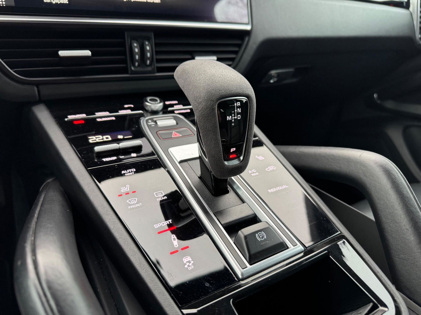 Porsche Cayenne 3.0 340PK Panorama 360 Camera Led Navi Dealer OH