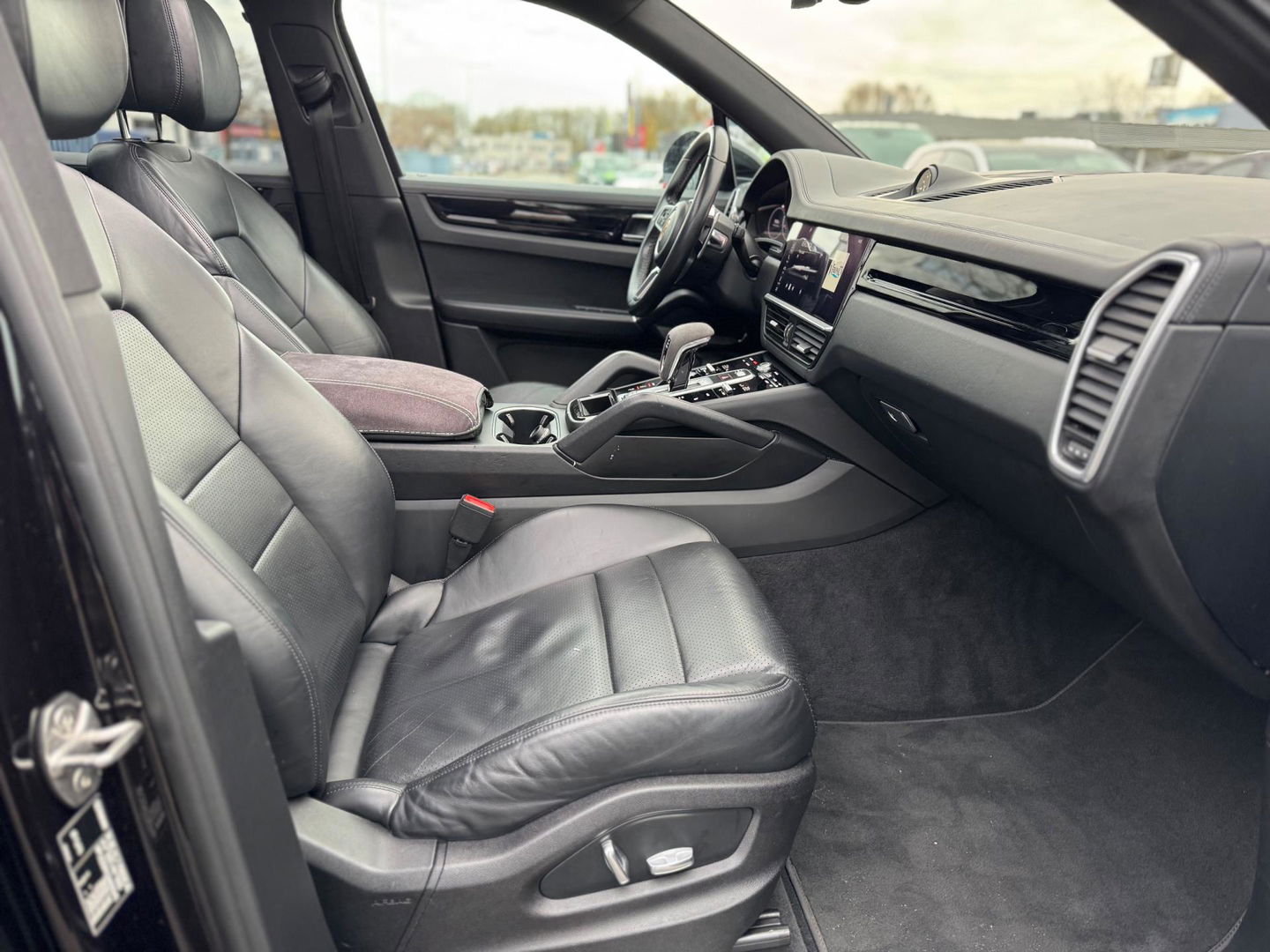 Porsche Cayenne 3.0 340PK Panorama 360 Camera Led Navi Dealer OH