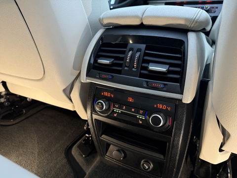 BMW X5 xDrive40e High Executive M-Sport | H/K | Memory | HuD | Pano | Sfeer | Camera | Trekh. | Cruise | Stoelverw. | Keyless