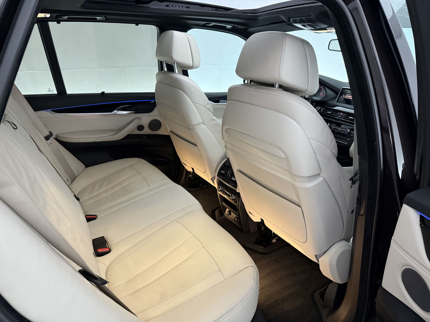 BMW X5 xDrive40e High Executive M-Sport | H/K | Memory | HuD | Pano | Sfeer | Camera | Trekh. | Cruise | Stoelverw. | Keyless