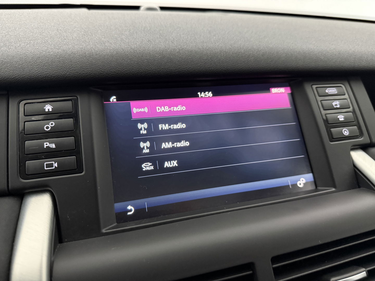 Land Rover Discovery 2.0 TD4 HSE Luxury 7p. | Pano | Camera | Trekh. | Stoelverw. | Meridian | Leder