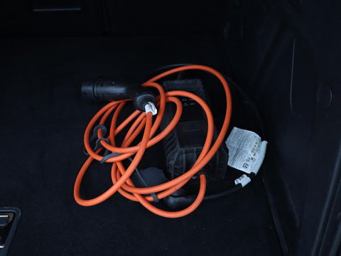 Peugeot 3008 1.6 HYbrid 225 Allure | Camera | Carplay | Half leder | Navigatie | Full LED | Parkeerhulp | Climate control | Cruise control | PHEV | Plug In