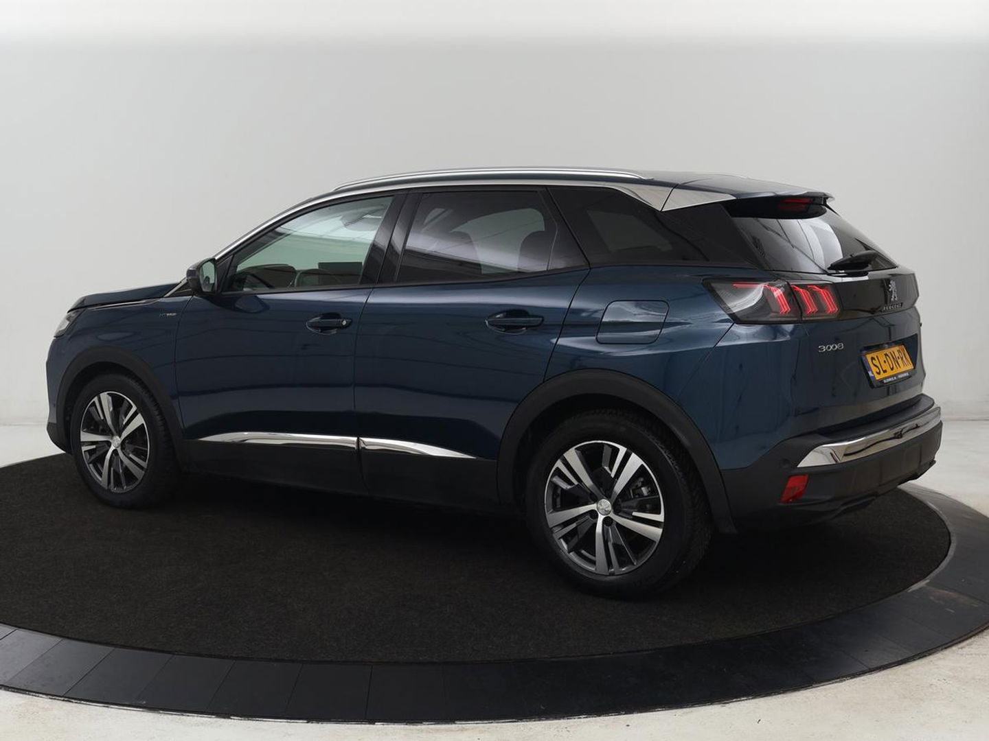 Peugeot 3008 1.6 HYbrid 225 Allure | Camera | Carplay | Half leder | Navigatie | Full LED | Parkeerhulp | Climate control | Cruise control | PHEV | Plug In
