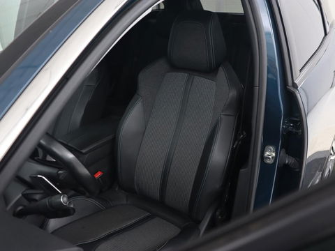 Peugeot 3008 1.6 HYbrid 225 Allure | Camera | Carplay | Half leder | Navigatie | Full LED | Parkeerhulp | Climate control | Cruise control | PHEV | Plug In