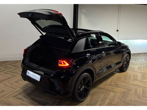 Volkswagen T-Roc 1.5 TSI R-Line PANO KEYLESS CAM