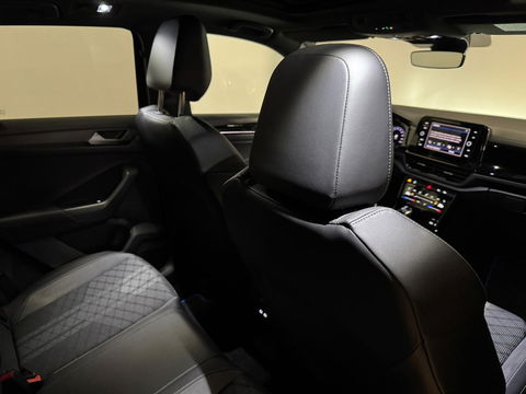 Volkswagen T-Roc 1.5 TSI R-Line PANO KEYLESS CAM