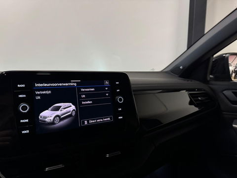 Volkswagen T-Roc 1.5 TSI R-Line PANO KEYLESS CAM