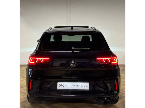 Volkswagen T-Roc 1.5 TSI R-Line PANO KEYLESS CAM