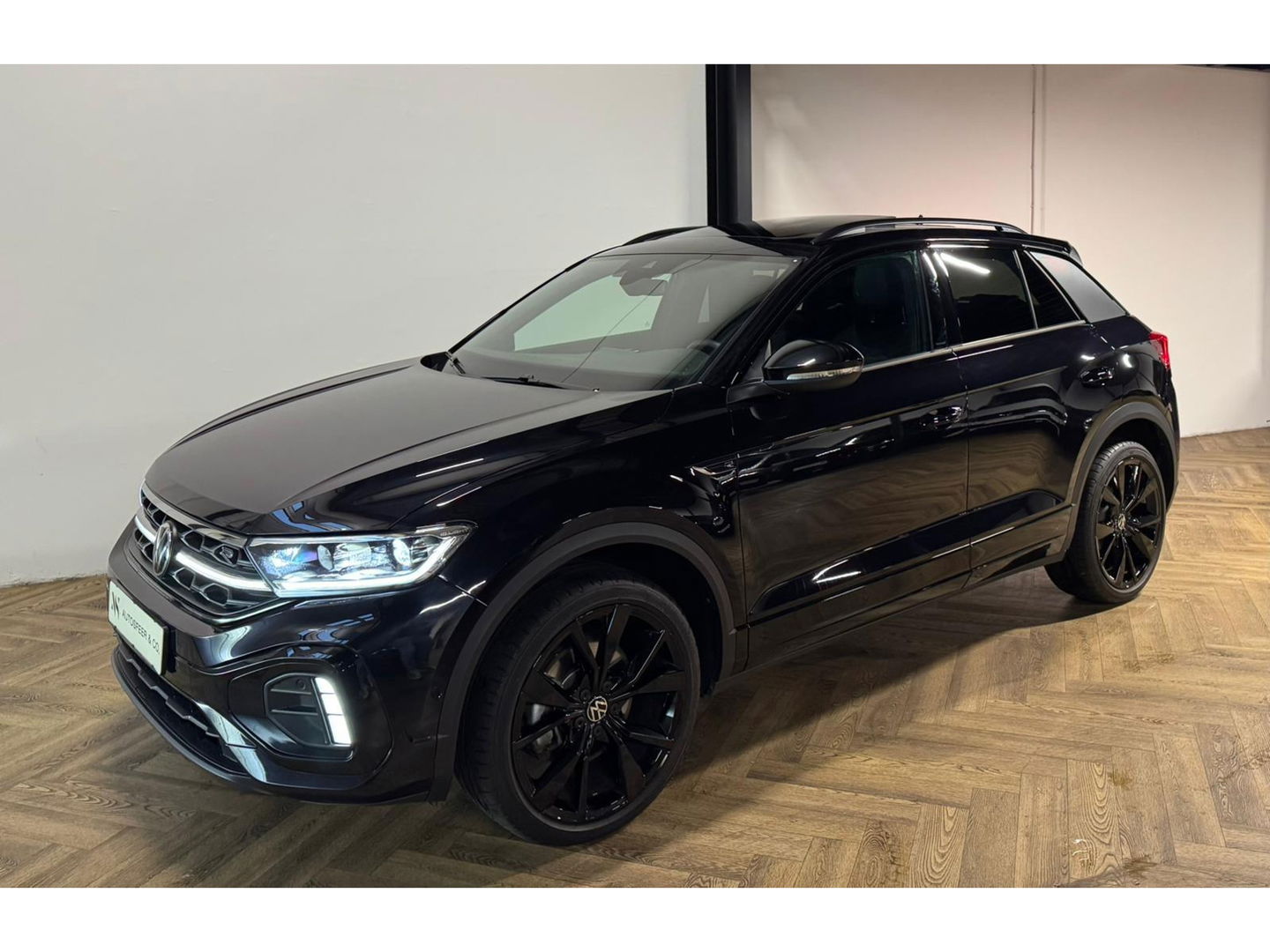 Volkswagen T-Roc 1.5 TSI R-Line PANO KEYLESS CAM