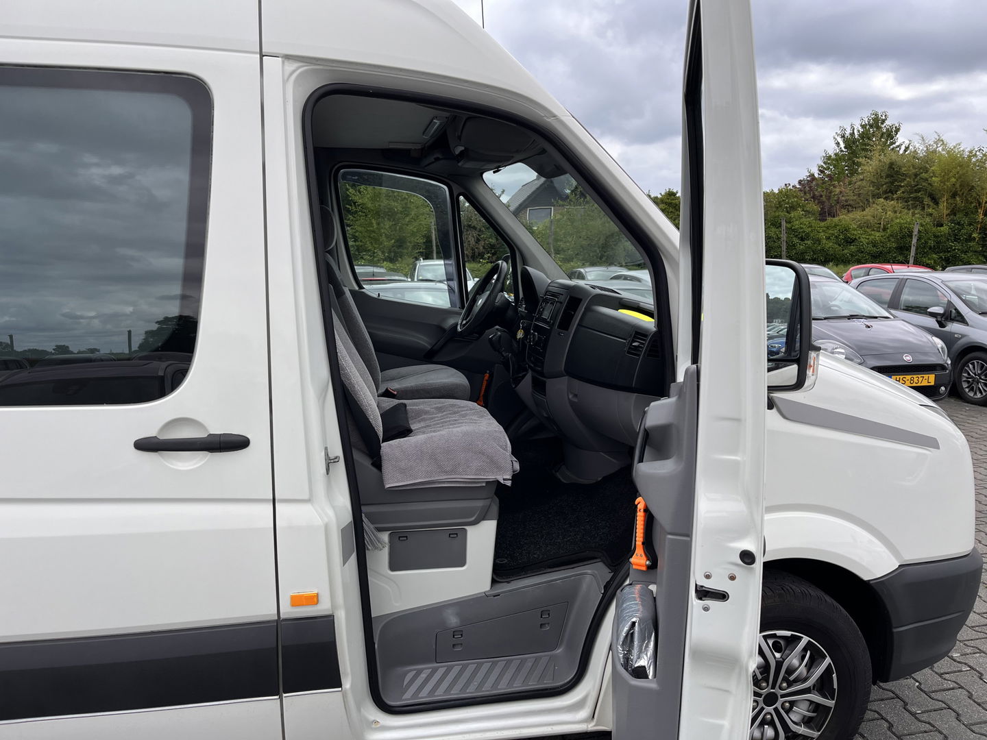 Volkswagen CRAFTER 30  L2 H2 80 KW Euro 5 *BUSCAMPER | AIRCO | CRUISE | LUIFEL*