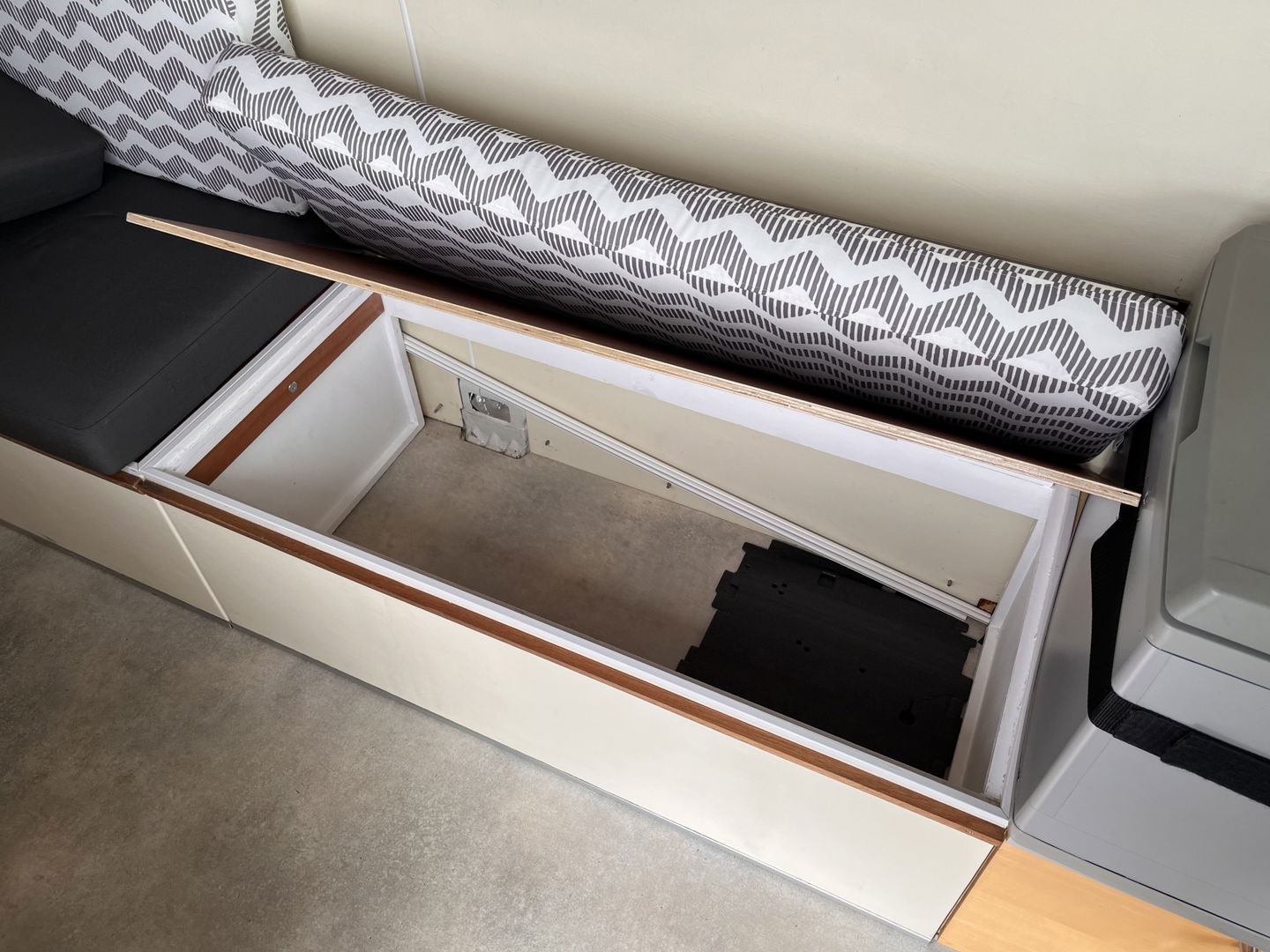 Volkswagen CRAFTER 30  L2 H2 80 KW Euro 5 *BUSCAMPER | AIRCO | CRUISE | LUIFEL*