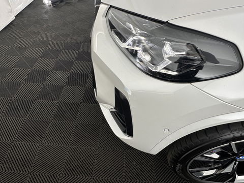 BMW iX3 M-Sportpack High Executive 80 kWh [3-Fase] {SOH-98%} (INCL-BTW) *PANO | LUXURY-LEATHER | HEAD-UP | ADAPTIVE-CRUISE | HEATED-SPORTSEATS | KEYLESS | SHIFT-PADDLES | AMBIENT-LIGHT | BLIND-SPOT | FULL-LED |  MEMORY-PACK | DIGI-COCKPIT | NAVI-FULLMA