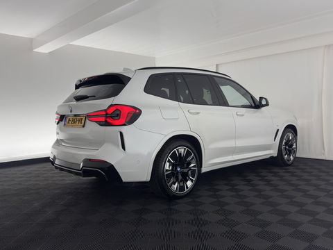 BMW iX3 M-Sportpack High Executive 80 kWh [3-Fase] {SOH-98%} (INCL-BTW) *PANO | LUXURY-LEATHER | HEAD-UP | ADAPTIVE-CRUISE | HEATED-SPORTSEATS | KEYLESS | SHIFT-PADDLES | AMBIENT-LIGHT | BLIND-SPOT | FULL-LED |  MEMORY-PACK | DIGI-COCKPIT | NAVI-FULLMA