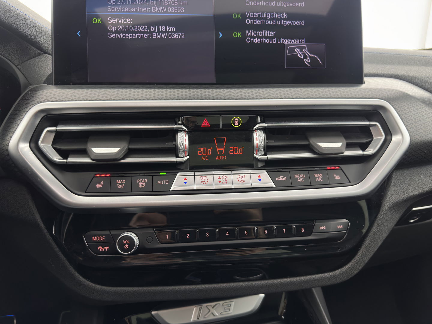 BMW iX3 M-Sportpack High Executive 80 kWh [3-Fase] {SOH-98%} (INCL-BTW) *PANO | LUXURY-LEATHER | HEAD-UP | ADAPTIVE-CRUISE | HEATED-SPORTSEATS | KEYLESS | SHIFT-PADDLES | AMBIENT-LIGHT | BLIND-SPOT | FULL-LED |  MEMORY-PACK | DIGI-COCKPIT | NAVI-FULLMA